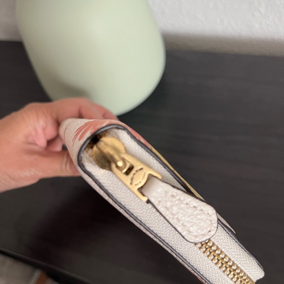 Coach Accordion Zip Floral Wallet - Picture 10 of 12